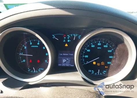 2011 Toyota Land Cruiser V8 (A6) из США, поврежденный, VIN JTMHY7AJ4B5011231